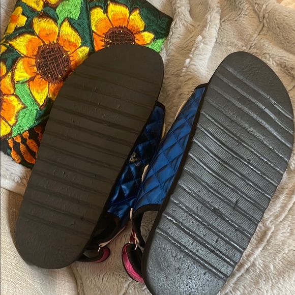 Colorful Sandals - Picture 4 of 4